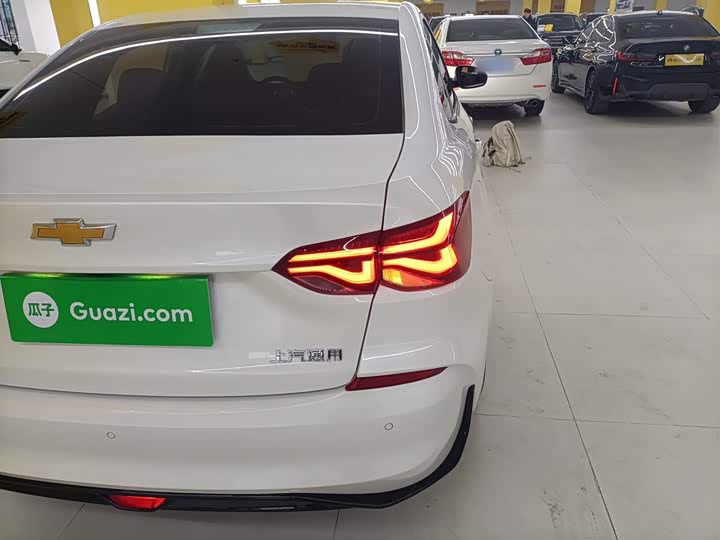 Фото 8 - Chevrolet Monza