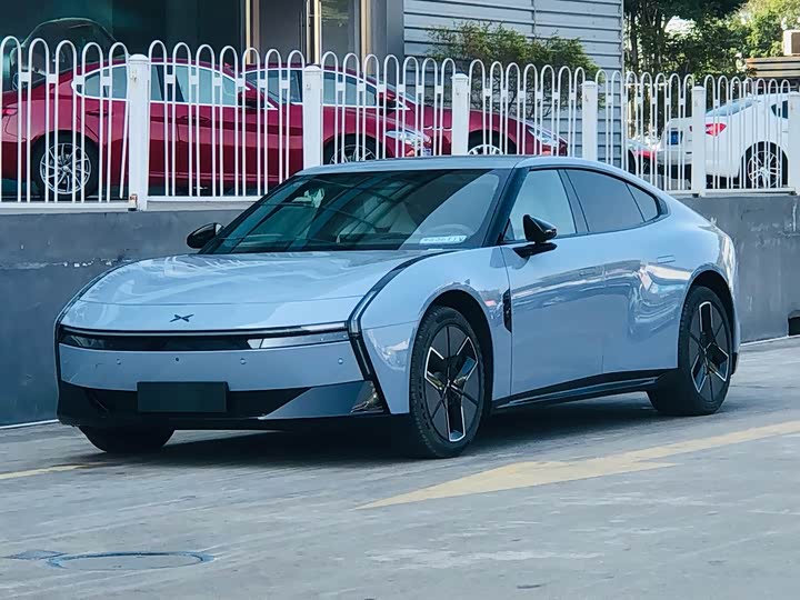 Фото 1 - XPeng P7