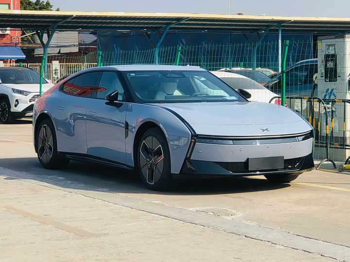 Фото 3 - XPeng P7