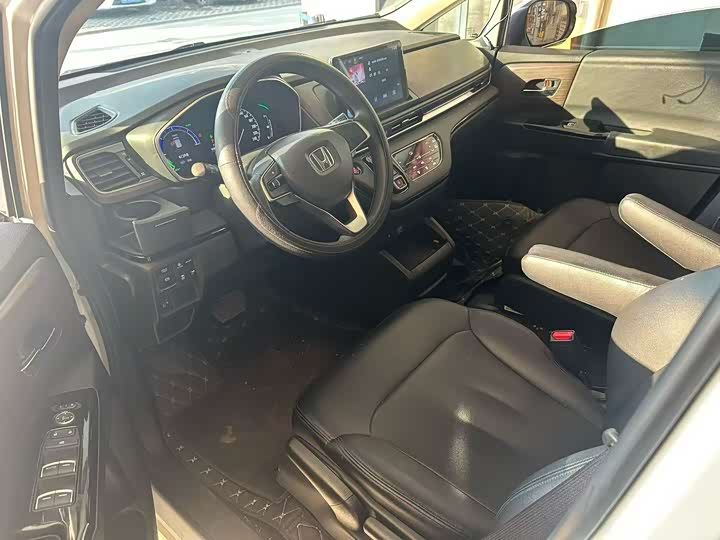 Фото 2 - Honda Odyssey