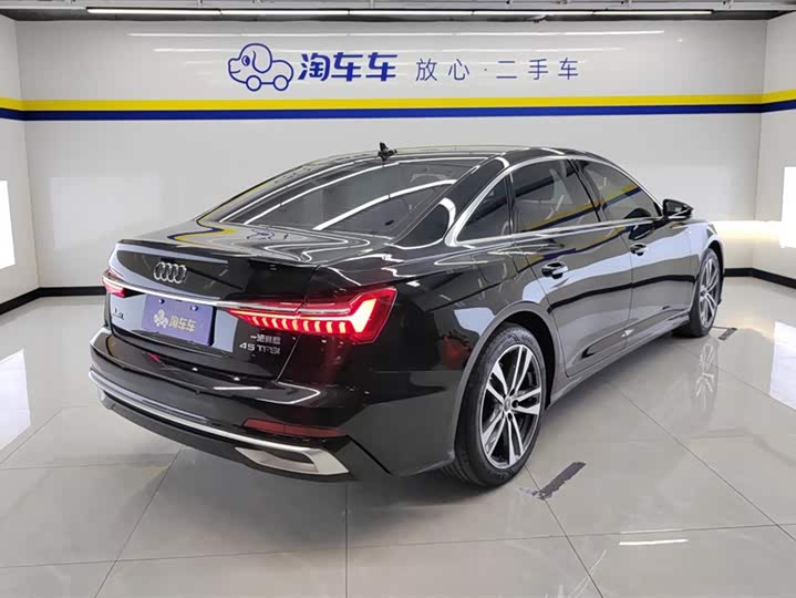 Фото 3 - Audi A6L