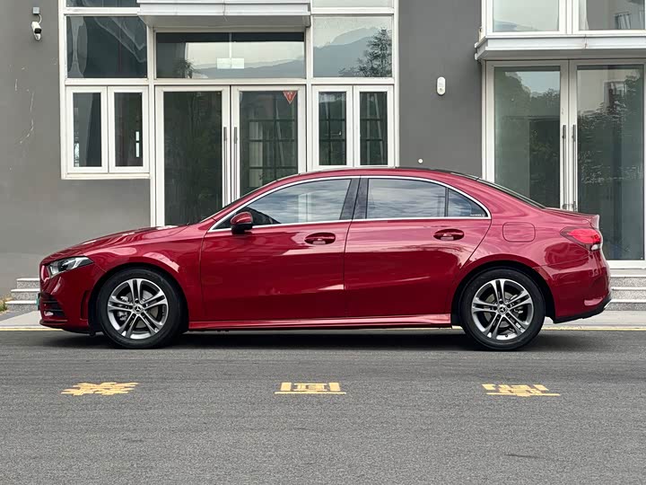 Фото 7 - Mercedes-Benz A-Class