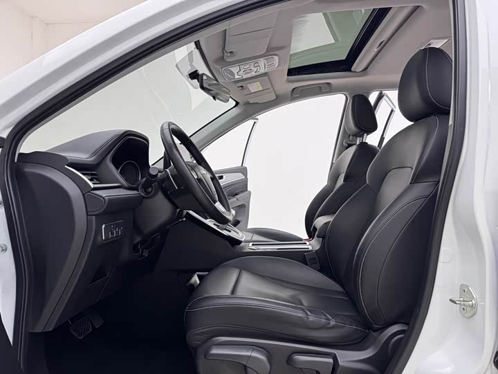 Фото 7 - Haval M6