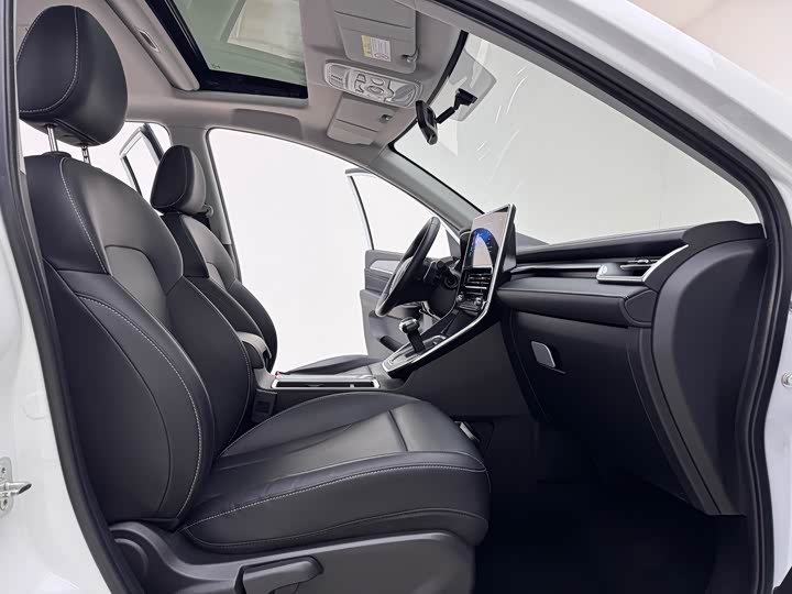 Фото 8 - Haval M6