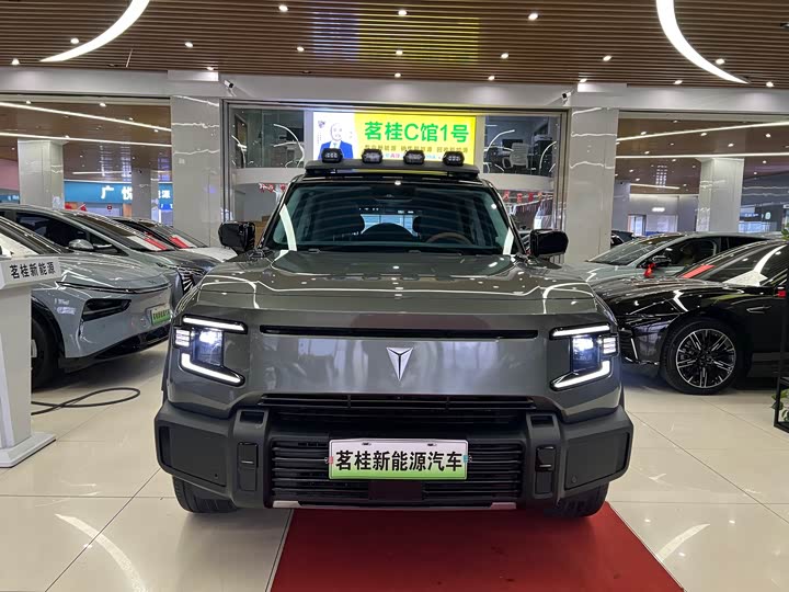 Фото 2 - Changan Deepal G318