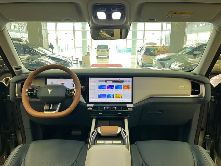 Фото 9 - Changan Deepal G318