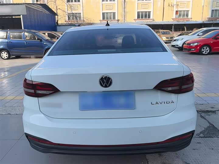 Фото 6 - Volkswagen Lavida
