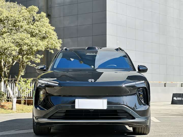 Фото 2 - Nio ES6