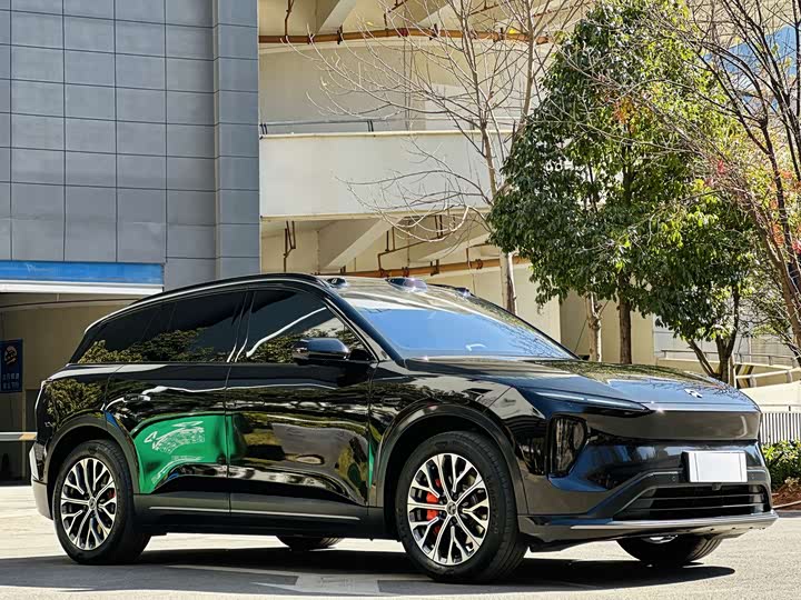 Фото 3 - Nio ES6