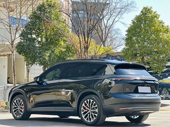 Фото 7 - Nio ES6