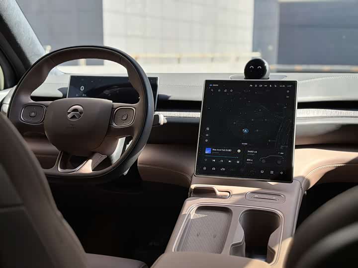 Фото 9 - Nio ES6