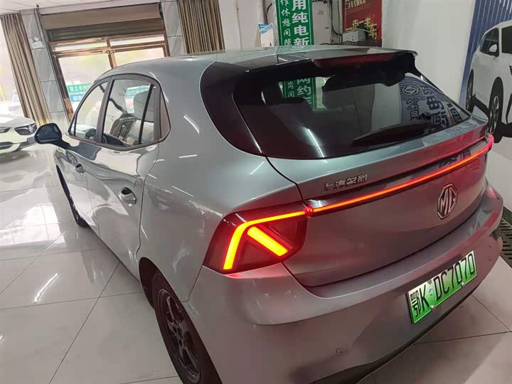 Фото 5 - MG Motor 4 EV