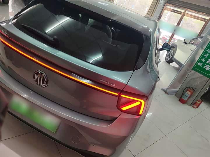 Фото 7 - MG Motor 4 EV