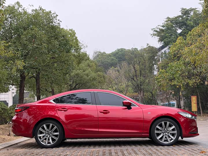 Фото 4 - Mazda Atenza