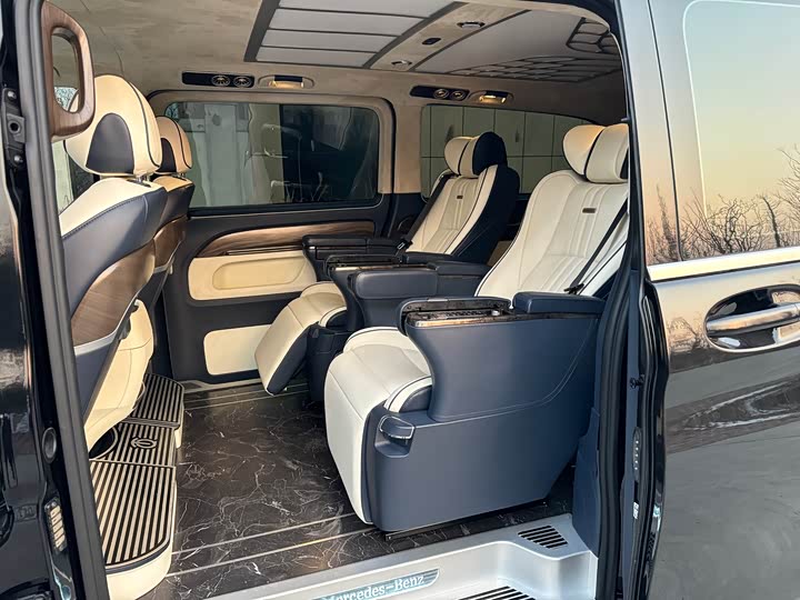 Фото 7 - Mercedes-Benz Vito