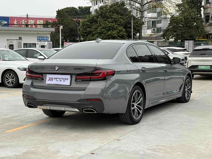 Фото 5 - BMW 5 Series