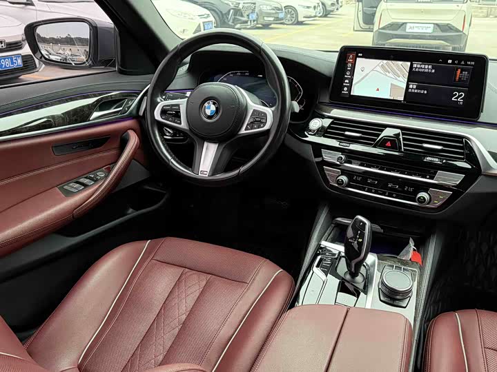 Фото 8 - BMW 5 Series