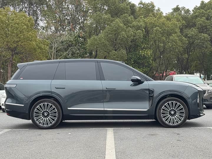 Фото 4 - Nio ES8