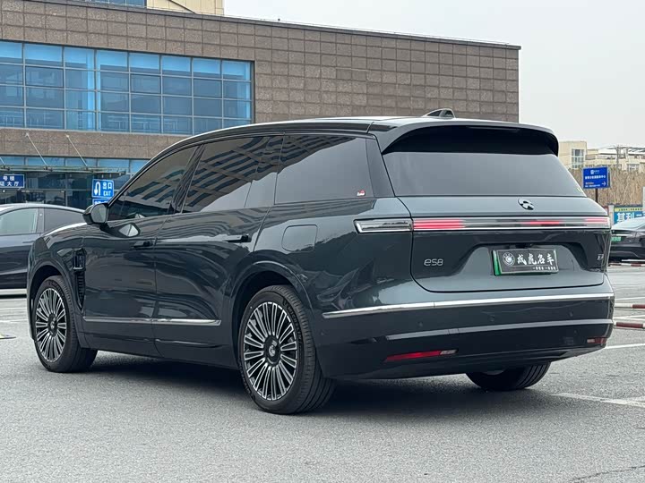 Фото 5 - Nio ES8