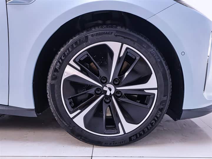 Фото 6 - Nio ET5T