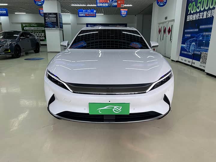 Фото 2 - BYD Han