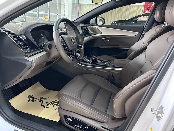 Фото 3 - BYD Han