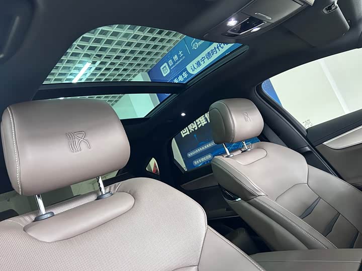 Фото 7 - BYD Han