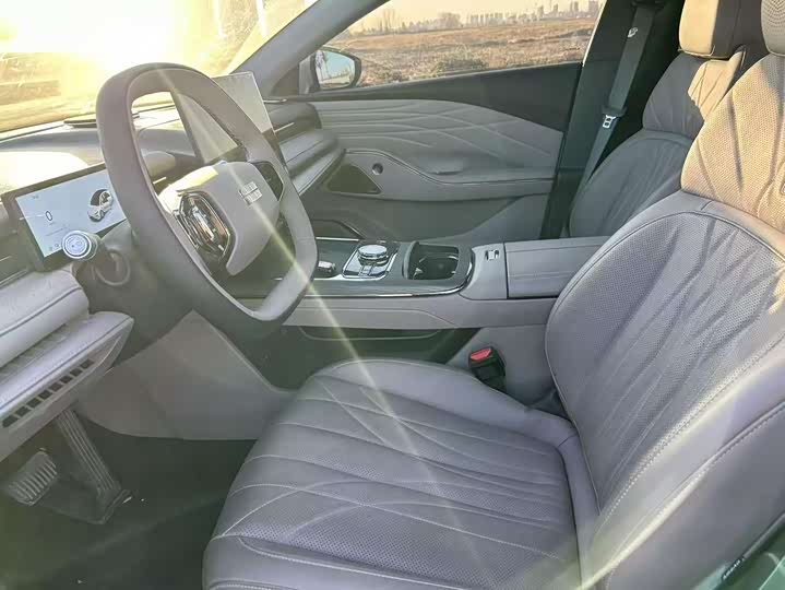 Фото 4 - Geely Galaxy Starshine 8 EM-i