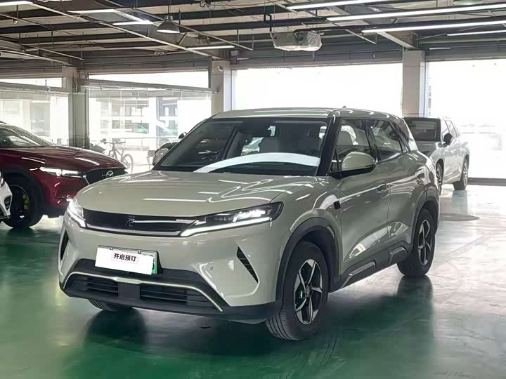 Фото 3 - BYD Yuan Up