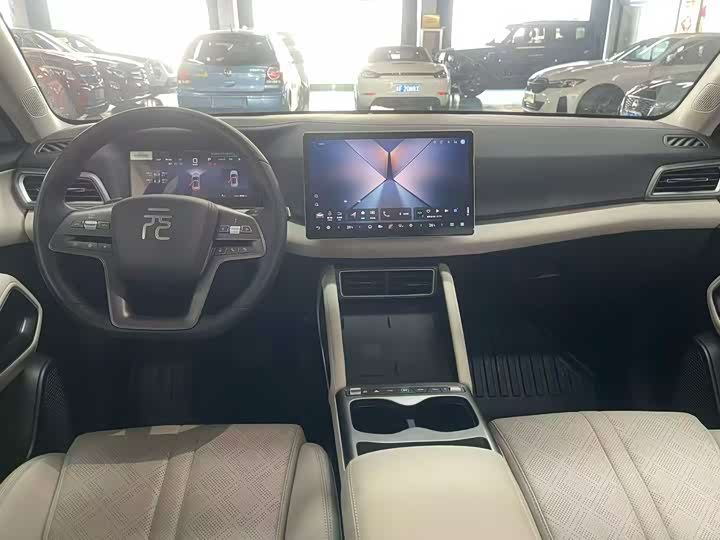 Фото 5 - BYD Yuan Up