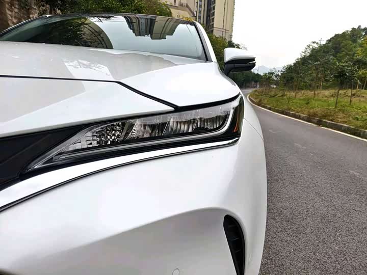 Фото 8 - Toyota Harrier