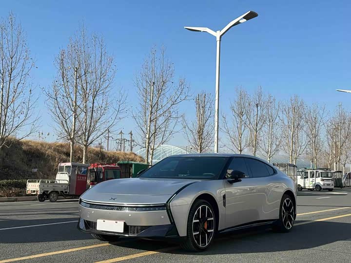 Фото 1 - XPeng P7