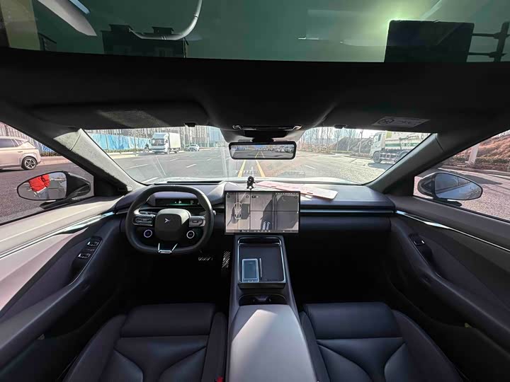 Фото 5 - XPeng P7