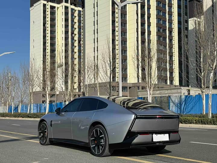 Фото 7 - XPeng P7