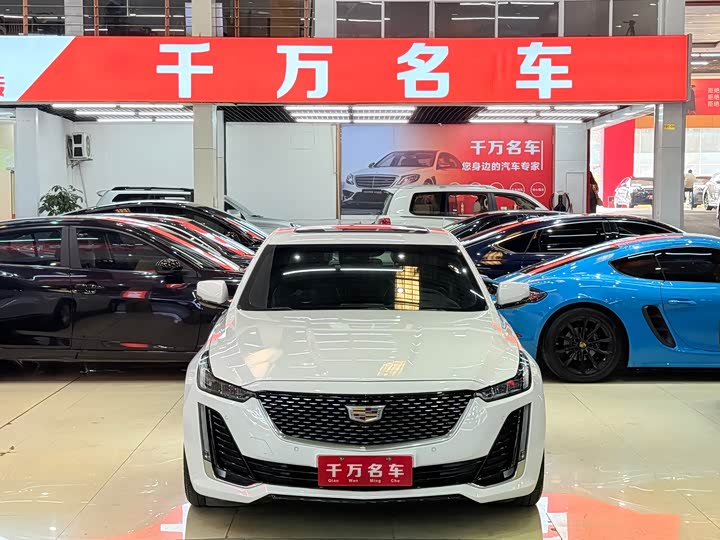 Фото 2 - Cadillac CT5