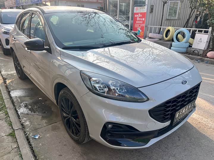 Фото 3 - Ford Escape