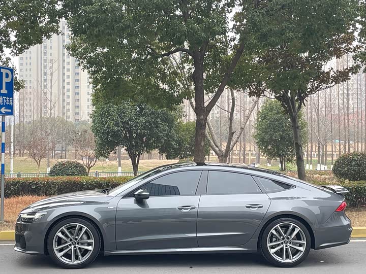 Фото 3 - Audi A7