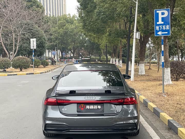 Фото 5 - Audi A7