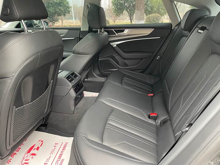 Фото 9 - Audi A7