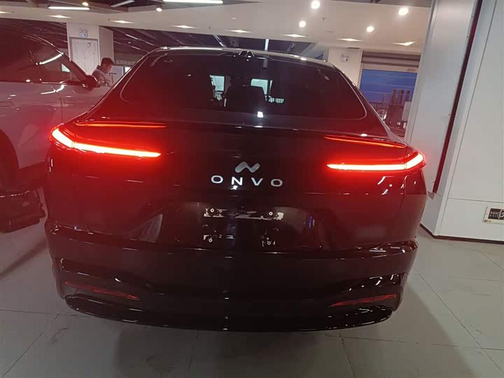 Фото 6 - Nio Onvo L60