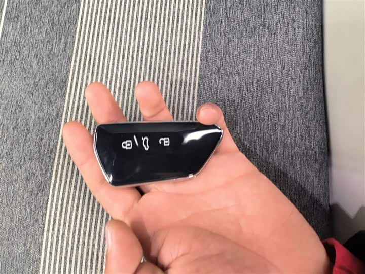 Фото 9 - Volkswagen ID.4 Crozz