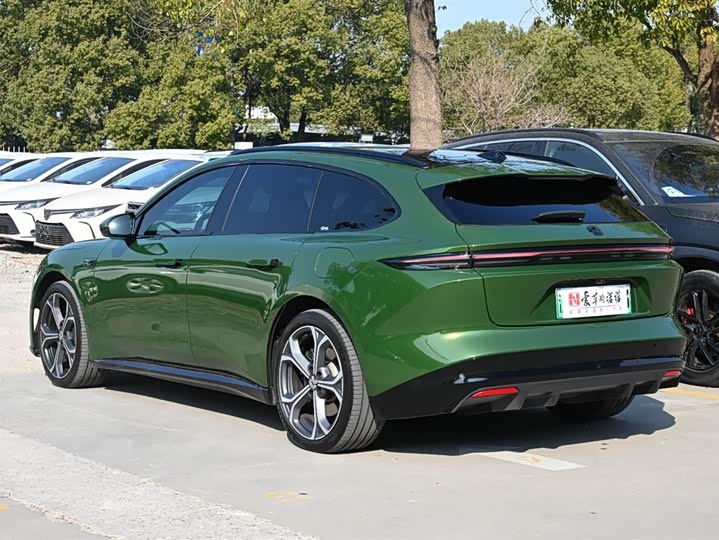 Фото 4 - Nio ET5T