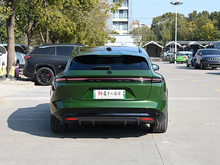 Фото 5 - Nio ET5T