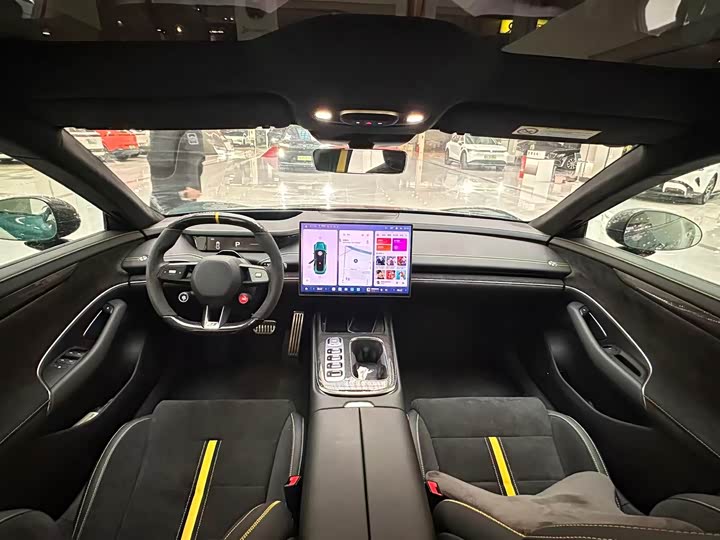 Фото 7 - Xiaomi SU7 Ultra