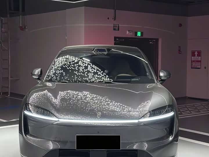 Фото 1 - Luxeed R7