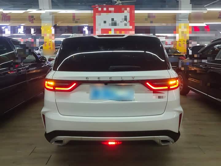 Фото 6 - Geely Vision X6