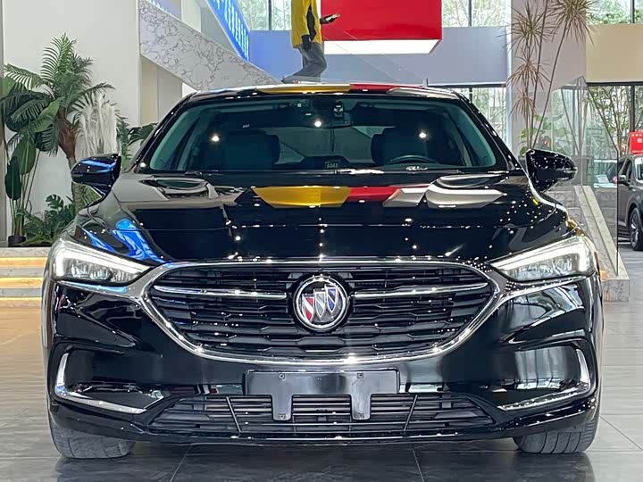 Фото 2 - Buick LaCrosse