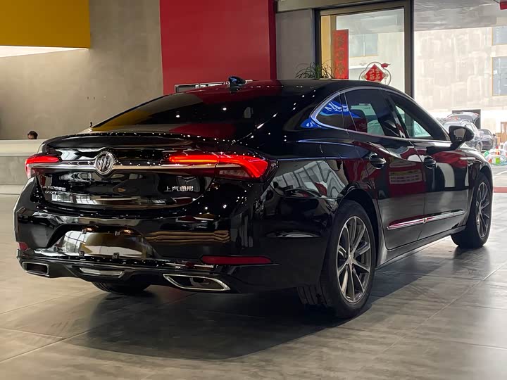 Фото 4 - Buick LaCrosse