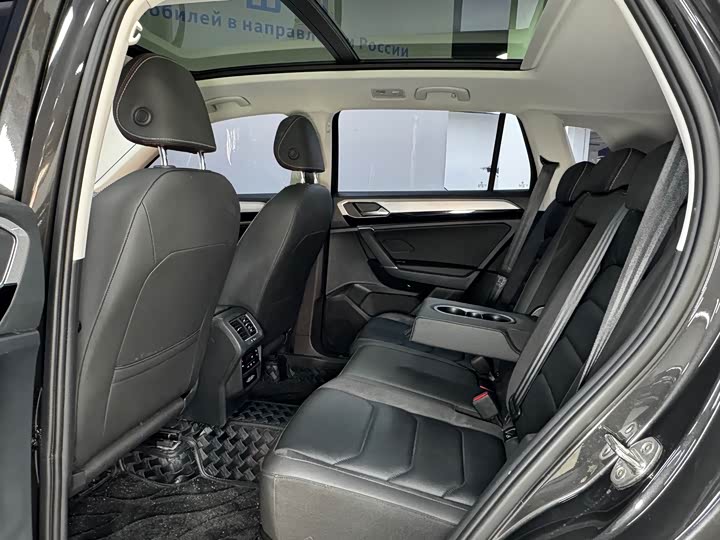 Фото 9 - Volkswagen Tayron