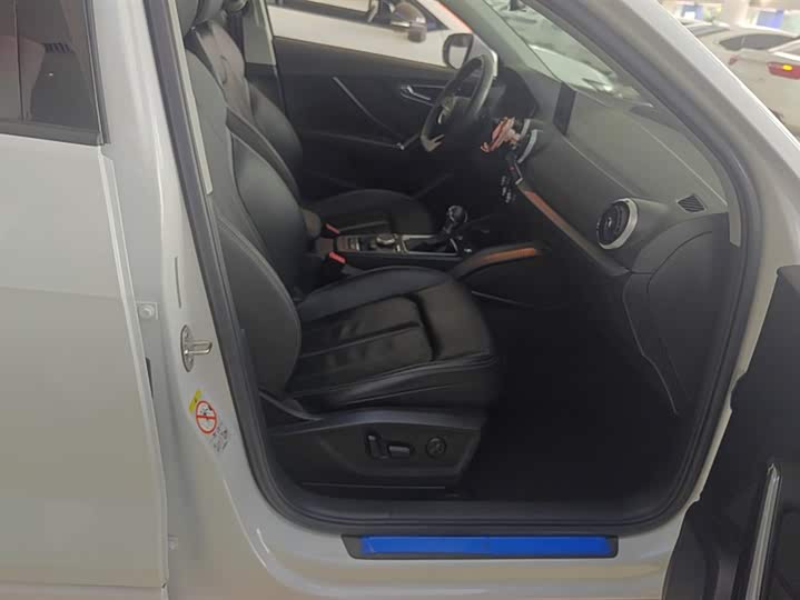 Фото 7 - Audi Q2L